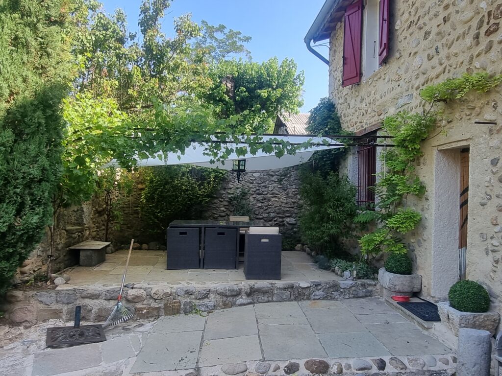 Mas provençal avec immense parc arboré