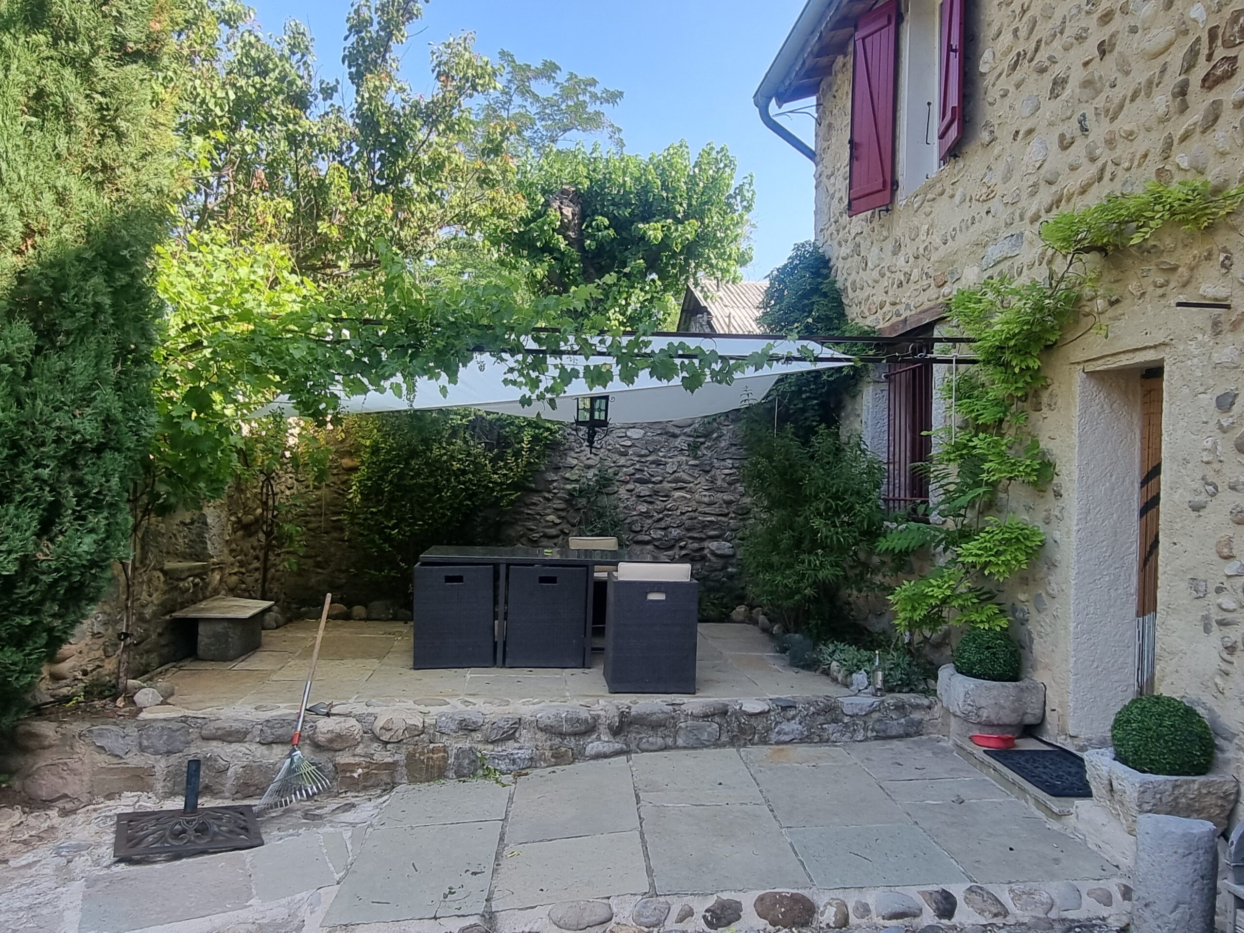 Mas provençal avec immense parc arboré